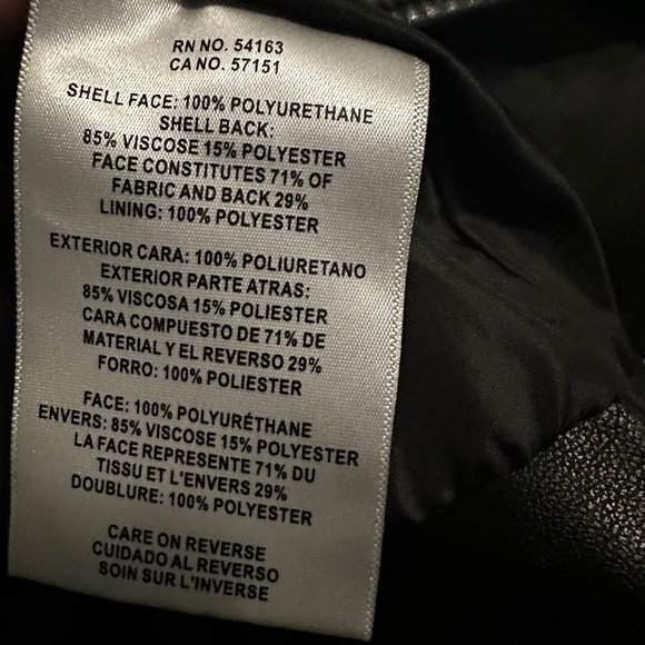 Levi's Women's Faux-Leather Belted Hem Moto Jacket - Picture 8 of 8